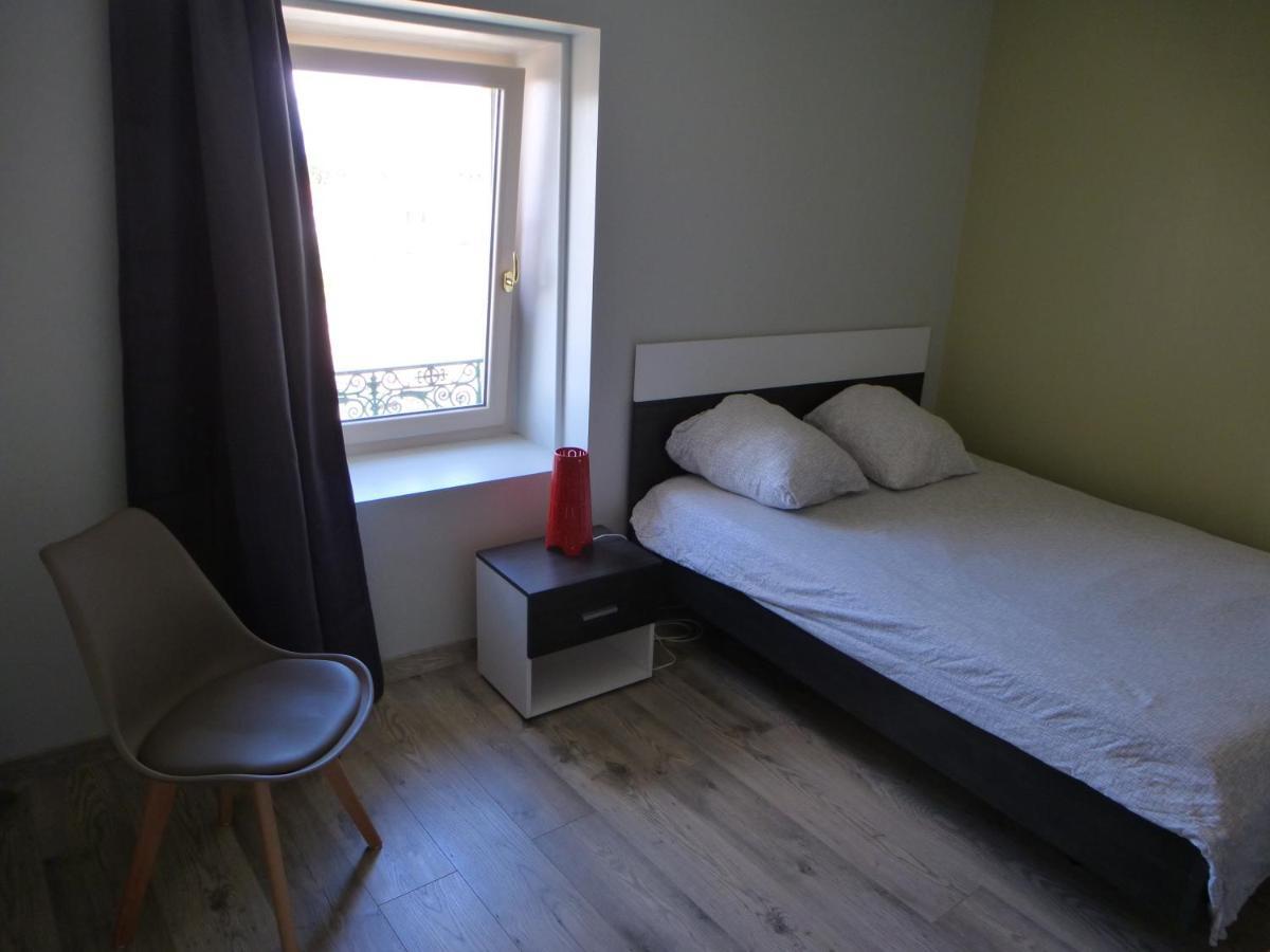 Grand Studio Et Jolies Chambres A Louer Passins Екстер'єр фото